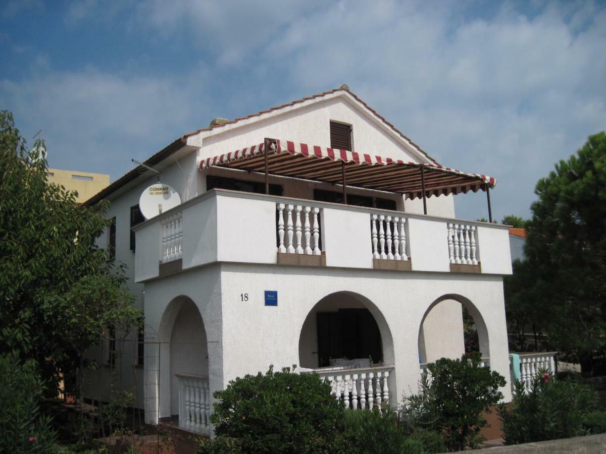 Apartments Tonkovic Kornic Exterior photo